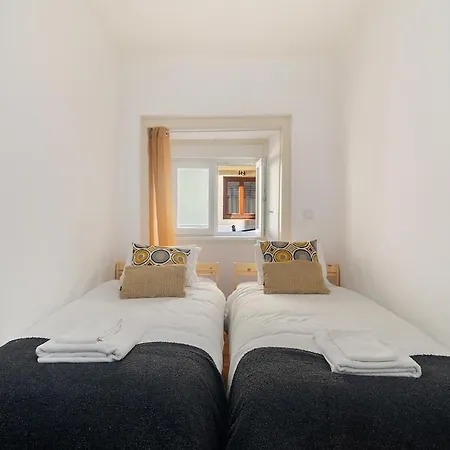 아파트 Liberty Avenue *